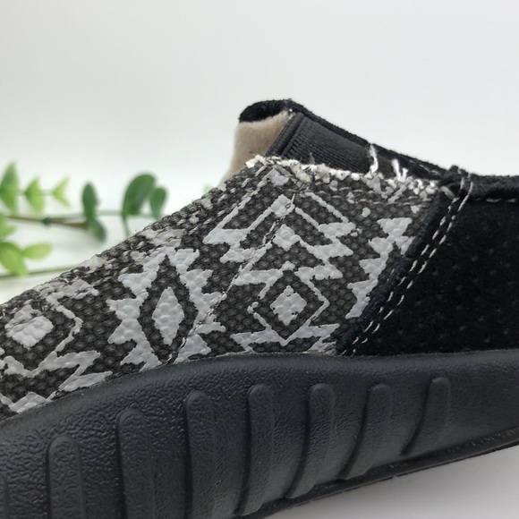 Spenco black suede with Aztec print accent Mules Women's shoes-Size 8B - Picture 7 of 8